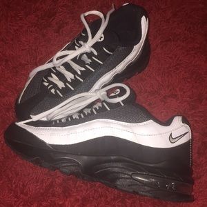 Air Max 95s Sneakers